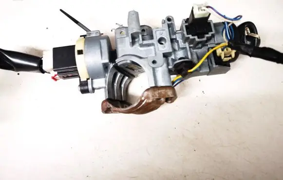 Mazda Premacy Ignition lock sl33 sl-33