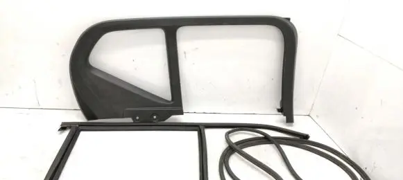 Volvo XC40 Rubber seal rear door 31455063 31864004