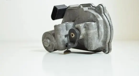 Audi A4 S4 B7 8E 8H Throttle valve position sensor 059129086M A2C53308513