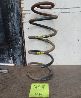 Volkswagen Golf IV Rear coil spring
