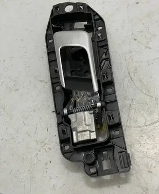 Porsche Cayenne (9Y0 9Y3) Front door interior handle 9Y0837019A