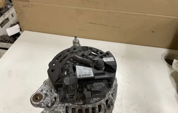 Audi A3 S3 8P Generator/alternator 06F903023F 0124525091
