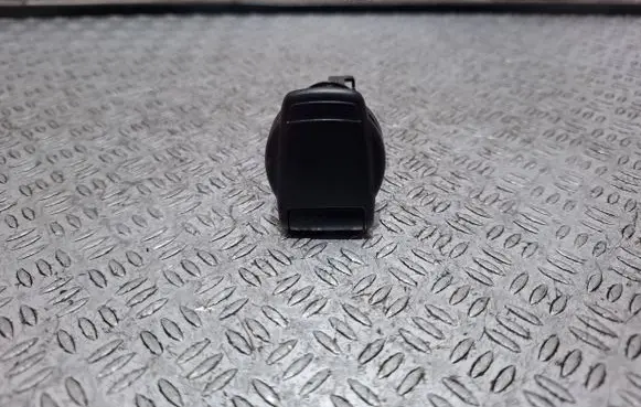 Renault Clio IV Cigarette lighter front 