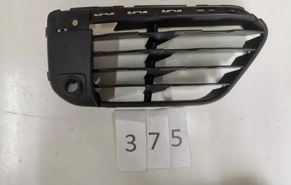 BMW X1 F48 F49 Front fog light trim/grill 51117354778 10833610