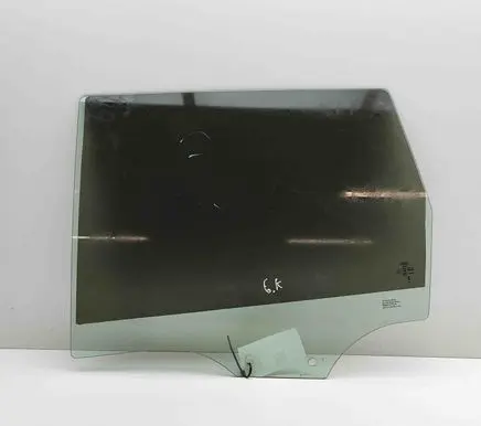 Audi Q2 - Rear door window glass 81A845205B
