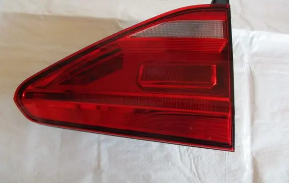 Volkswagen Touran III Tailgate rear/tail lights