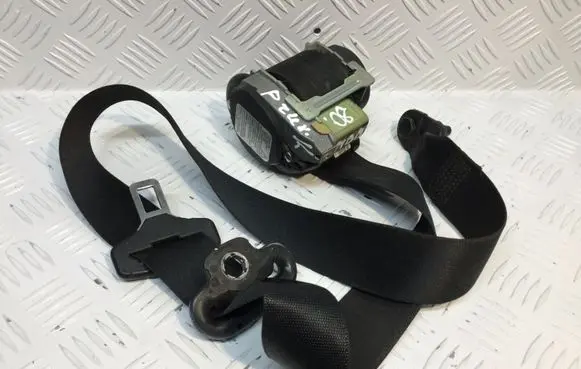 Mercedes-Benz B W245 Front seatbelt 1698603385