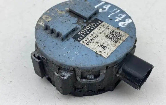 Toyota Prius+ (ZVW40) Alarm system siren 8657047030 0689005330