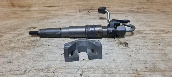 BMW X3 E83 Fuel injector 0445115048 779272104