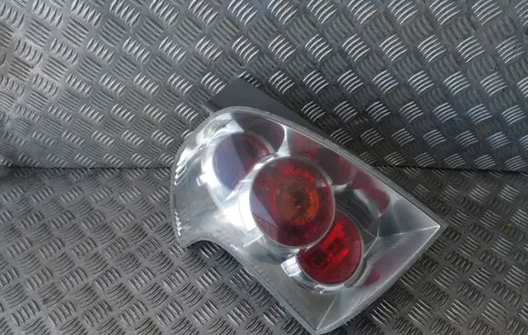 Toyota Corolla Verso AR10 Rear/tail lights