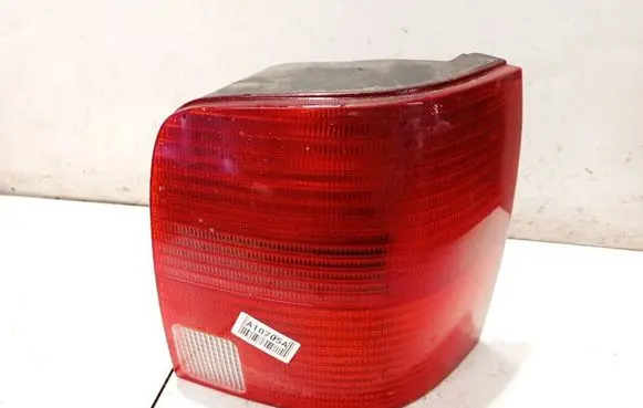 Volkswagen PASSAT B5 Rear/tail lights