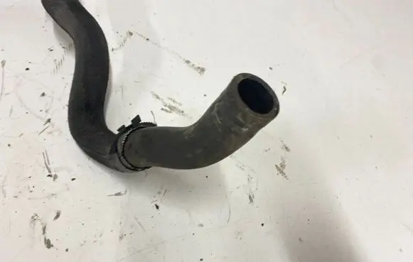 Volvo V40 Air intake hose/pipe