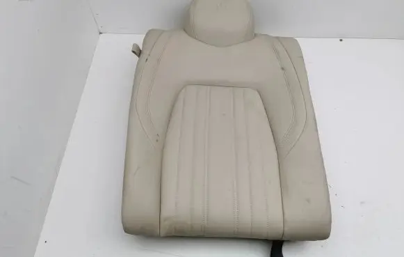 Maserati Ghibli Rear seat 