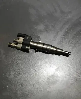 Fuel injector