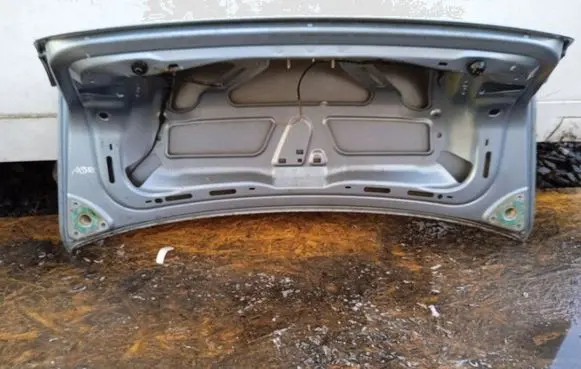 Volkswagen PASSAT B6 Tailgate/trunk/boot lid