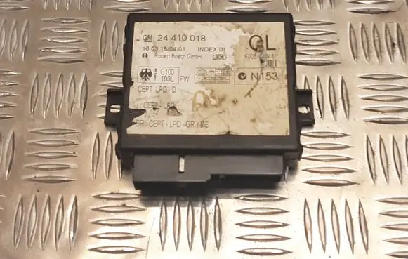 Opel Astra G Door central lock control unit/module 24410018