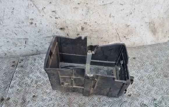 Ford Focus Battery tray 4M5110723BC 4M5110757BB