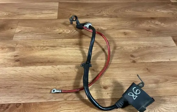 Volkswagen Caddy Wires (starter motor) 1K0971909 1K0971909B
