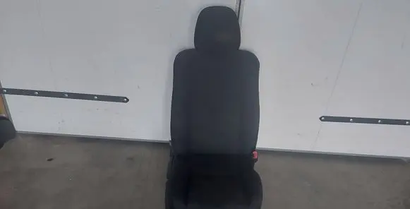 Toyota Avensis T270 Front passenger seat 
