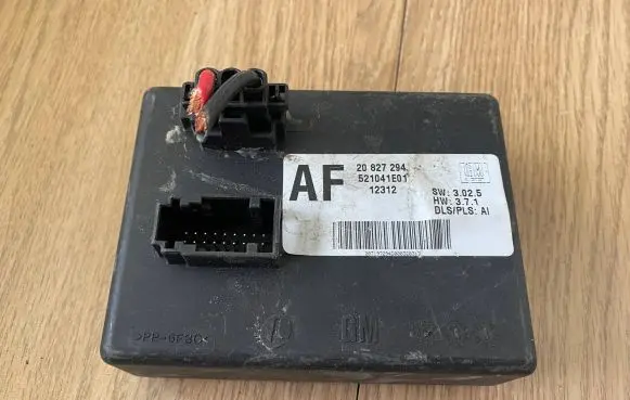 Opel Insignia A Tow bar trailer control unit/module 20827294 521041E01