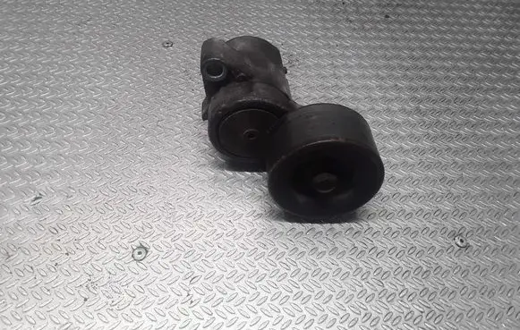 Mazda 6 Generator/alternator belt tensioner