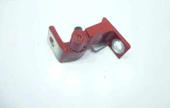Volkswagen PASSAT B8 Front door lower hinge 5H0833401 A046574