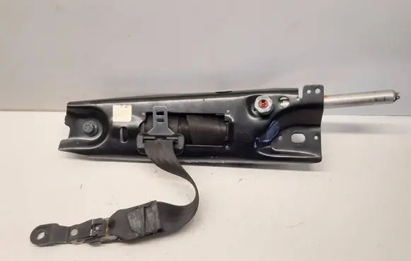Volvo V70 Front seatbelt G6041213LH