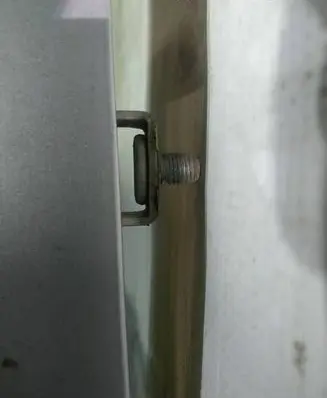 Toyota Yaris Tailgate/trunk/boot hinge