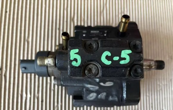 Alfa Romeo 147 Fuel injection high pressure pump 0445010007 0281002488 06062202