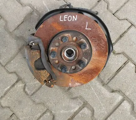 Seat Leon (5F) Front wheel hub spindle knuckle