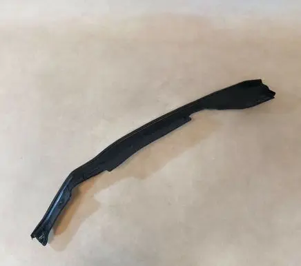 BMW X1 F48 F49 Rubber seal front door (on door) 51767349644 7349644