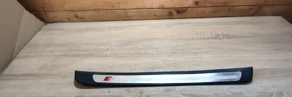 Rear sill trim cover