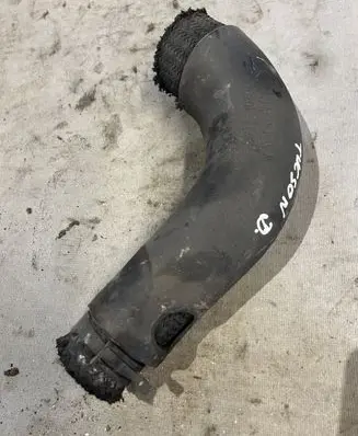 Hyundai Tucson JM Intercooler hose/pipe