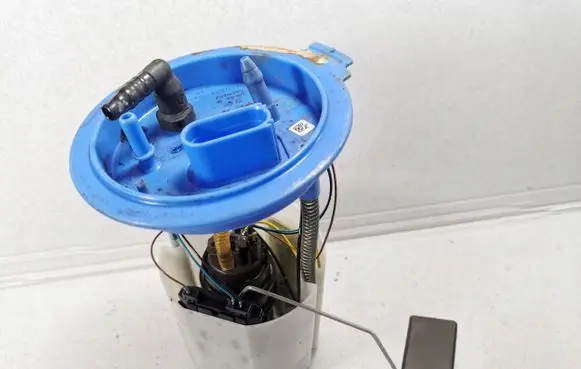 Skoda Yeti (5L) Fuel injection high pressure pump
