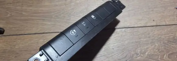 Peugeot 207 Central locking switch button 9654374077
