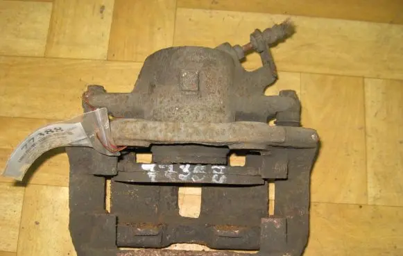Peugeot 406 Front brake caliper