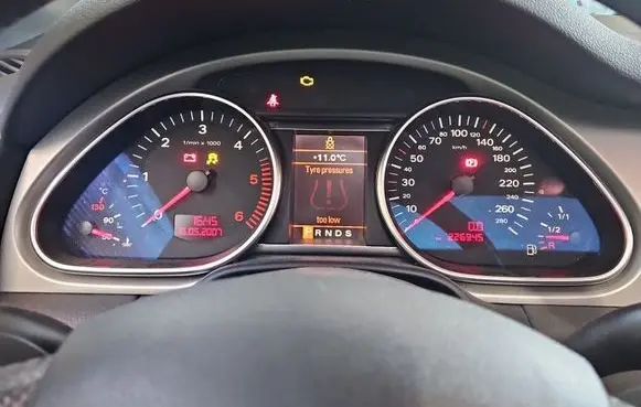Audi Q7 4L Speedometer (instrument cluster) 4L0920930T IMPRK1546090