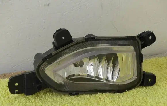 Hyundai Kona I Front fog light 92202-J9