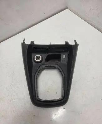 Ford Turneo Courier Gear shifter surround trim plastic ET76R045H20