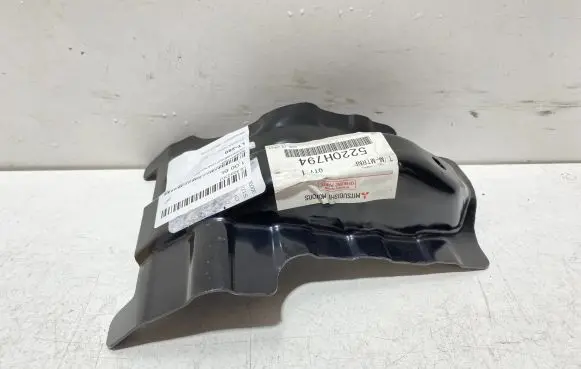 Mitsubishi Outlander Other engine bay part