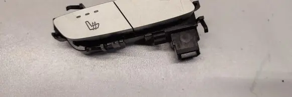Mercedes-Benz GLC C253 Seat control switch A2139057302