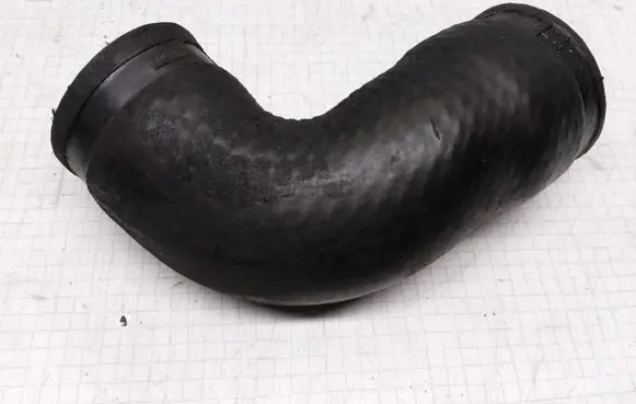 Renault Espace III Intercooler hose/pipe 6025312608