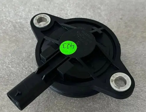 Audi A8 S8 D5 Camshaft position sensor 06M109259N