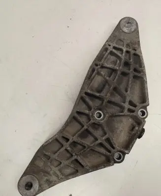 Audi A4 S4 B6 8E 8H Rear differential/diff mount bracket 8E0599287