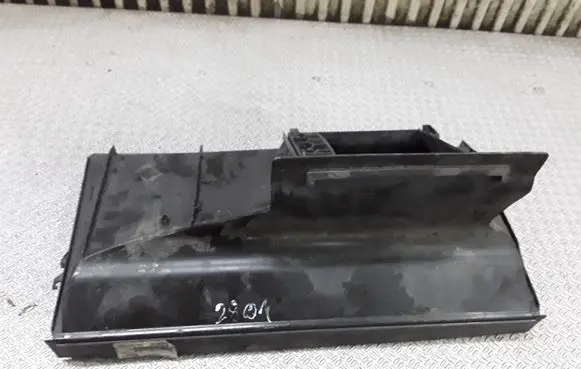 Mercedes-Benz A W169 Air filter box cover A1698300003