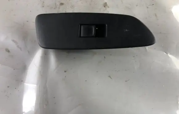 Toyota Auris 150 Electric window control switch 7423102530