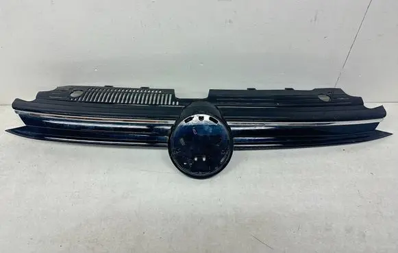 Volkswagen Golf VIII Front grill 5H0853655N 5H0853651BC