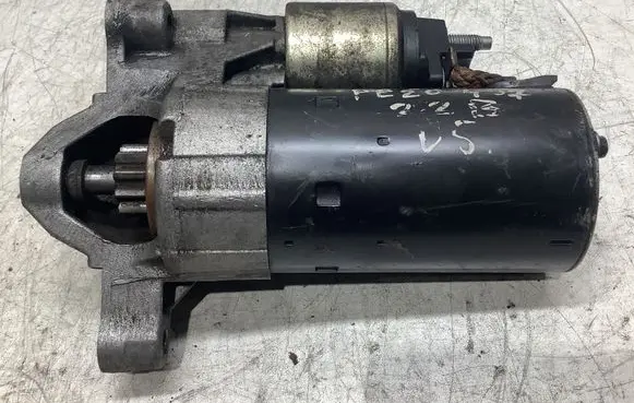 Peugeot 407 Starter motor 9648111680 001108400
