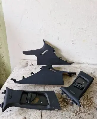 Mercedes-Benz C W204 (B) pillar trim (top) A2048600230