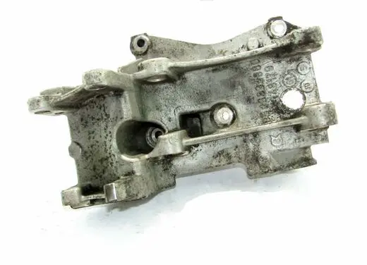 Peugeot 607 Power steering pump mounting bracket 9643834880